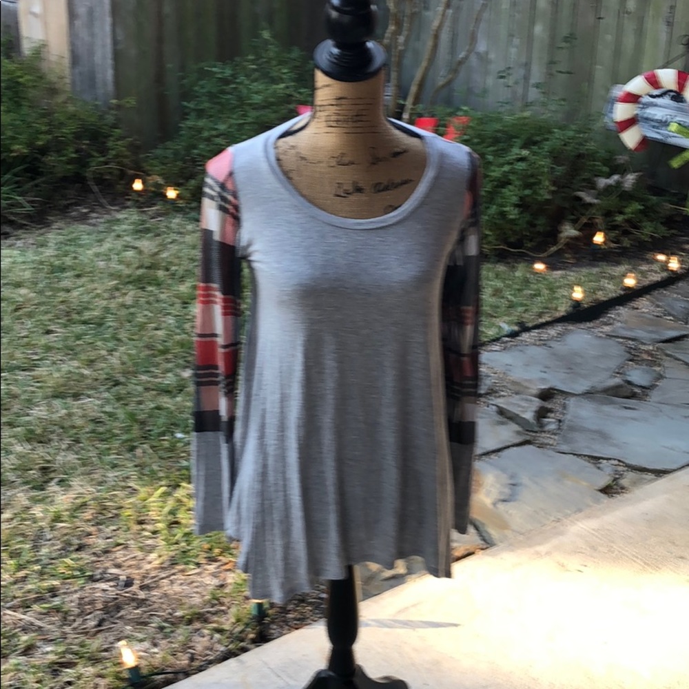 Gray and red plaid